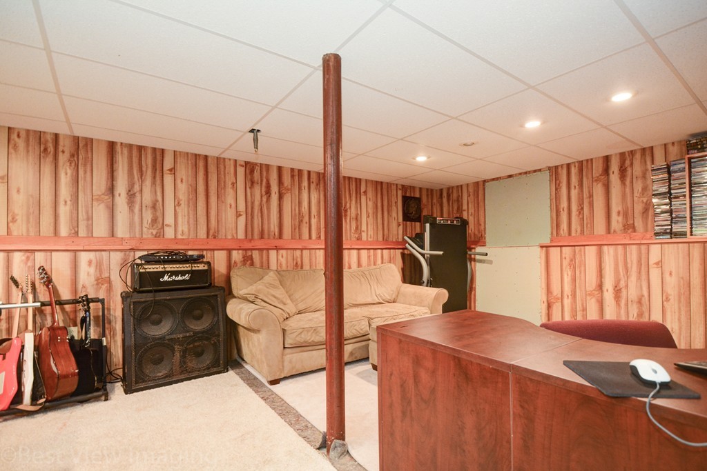 12 Woodbine Road Billerica, MA 01821 - Photo 19 of 26 Gallery Image 19