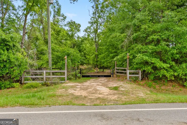 $424,900 | 11380 Nashville Enigma Road, Enigma, GA 31749