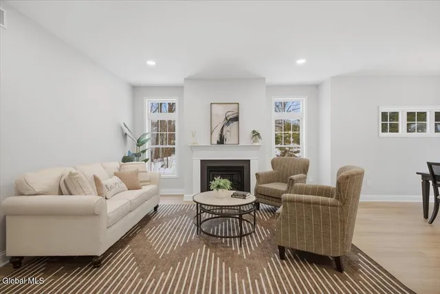 $698,000 | 14 Wellington Court, Clifton Park, NY 12065