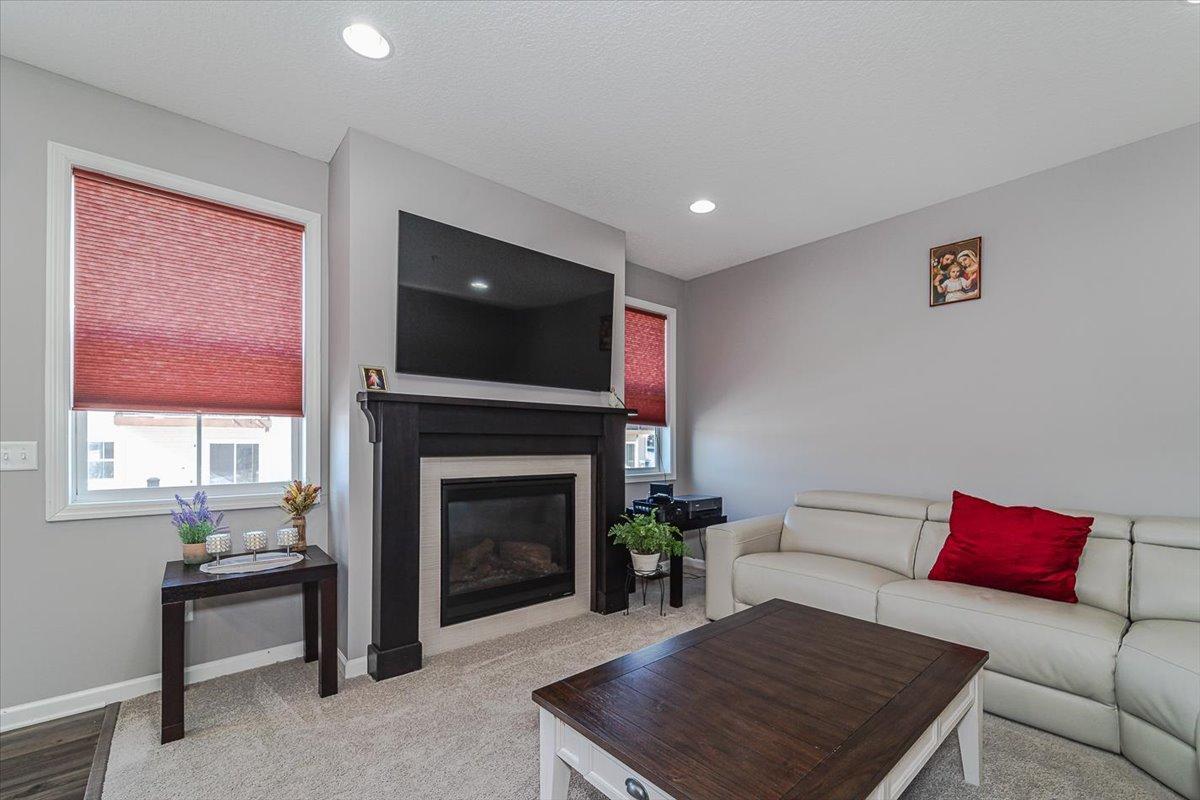 6972 Archer Trail Inver Grove Heights, MN 55077 - Photo 6 of 39