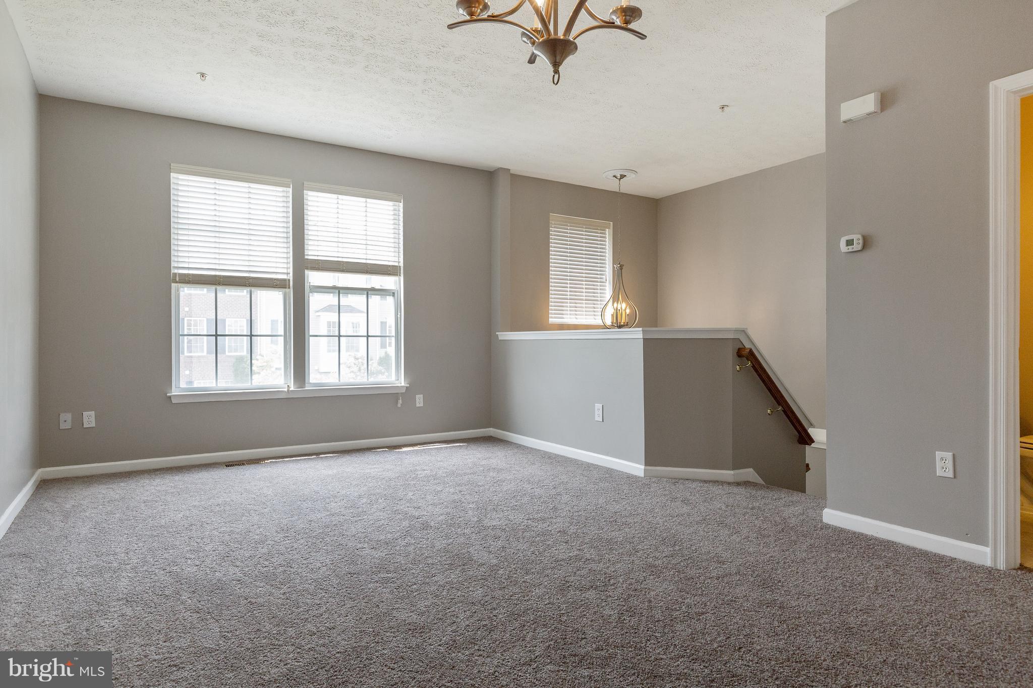 1007 Hickam Road Baltimore, MD 21220 - Photo 18 of 30 Living Room