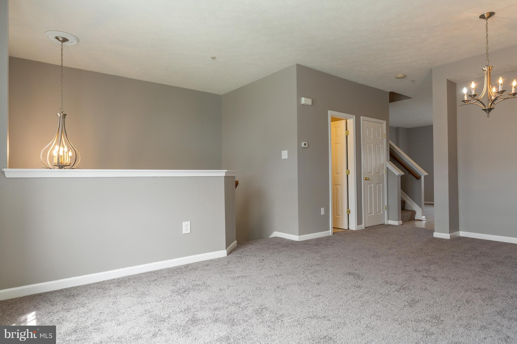 1007 Hickam Road Baltimore, MD 21220 - Photo 10 of 30 Living Room