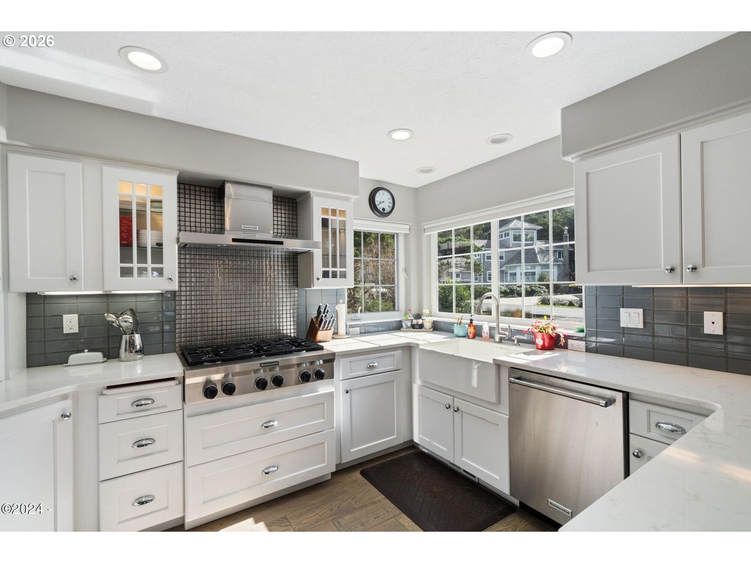 465 Edgewater Depoe Bay, OR 97341 - Photo 8 of 48