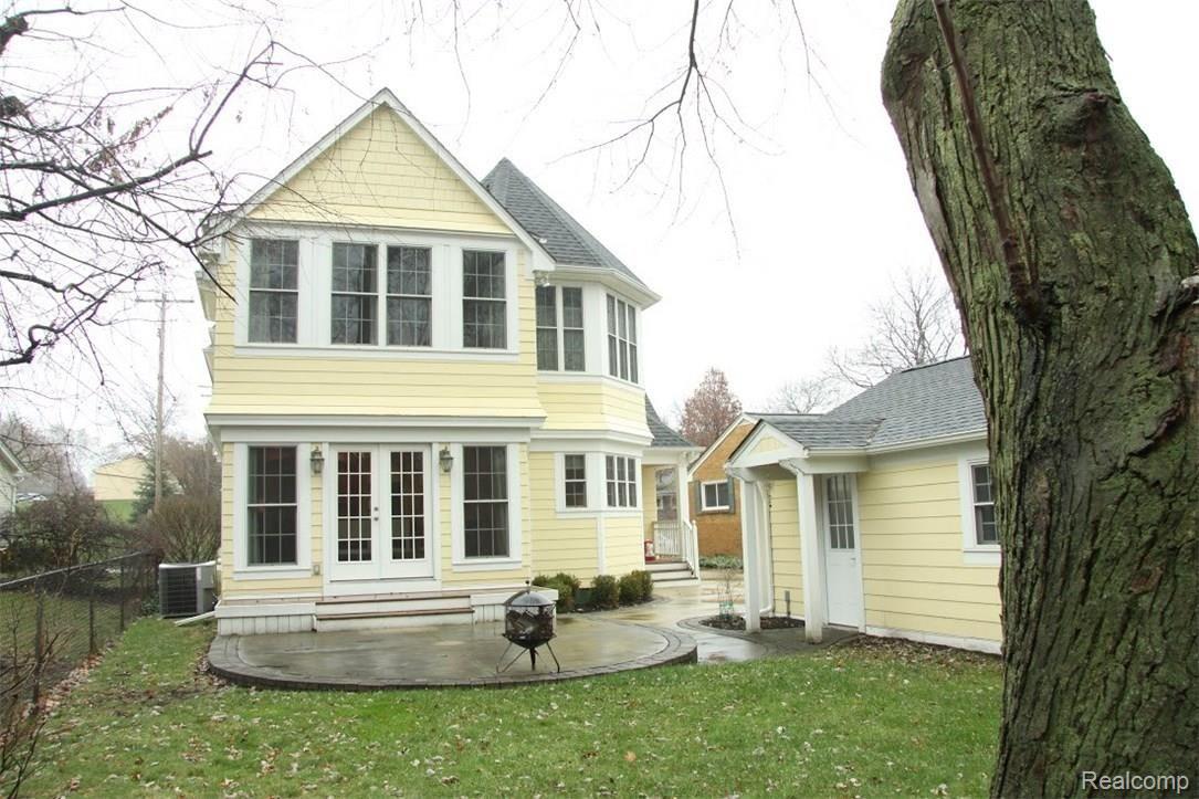 1331 Oak Street Rochester, MI 48307 - Photo 35 of 39 back.jpg
