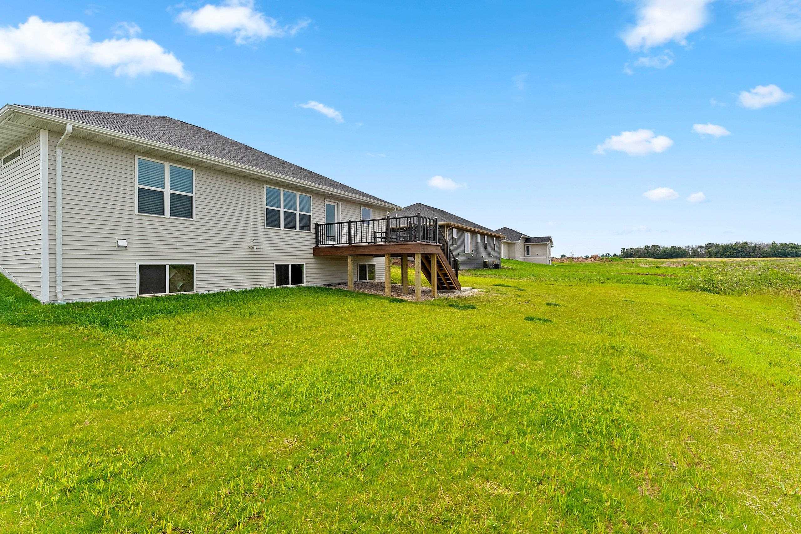 1645 Frontier Road Luxemburg, WI 54217 - Photo 45 of 48