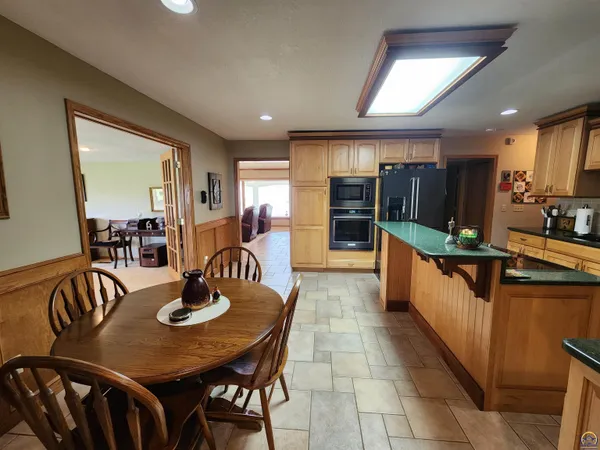 $569,000 | 20 Lakeshore Drive, Emporia, KS 66801