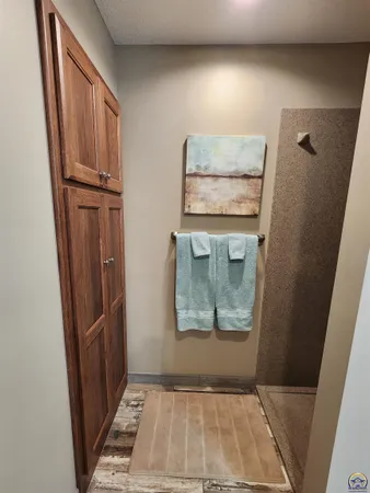 $569,000 | 20 Lakeshore Drive, Emporia, KS 66801
