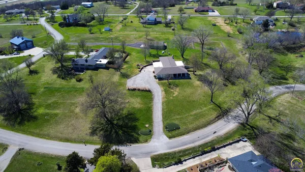 $569,000 | 20 Lakeshore Drive, Emporia, KS 66801
