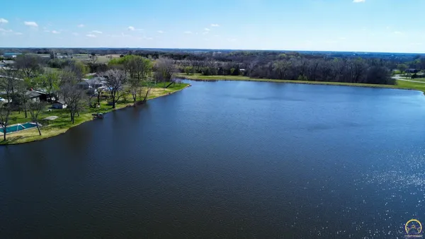 $569,000 | 20 Lakeshore Drive, Emporia, KS 66801