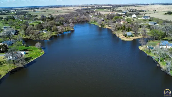 $569,000 | 20 Lakeshore Drive, Emporia, KS 66801