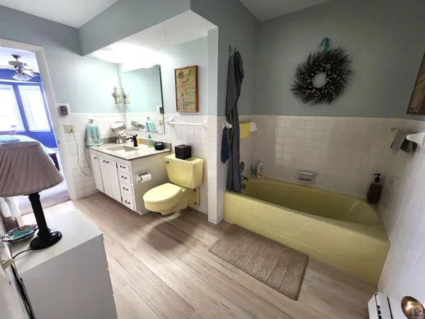 $569,000 | 20 Lakeshore Drive, Emporia, KS 66801