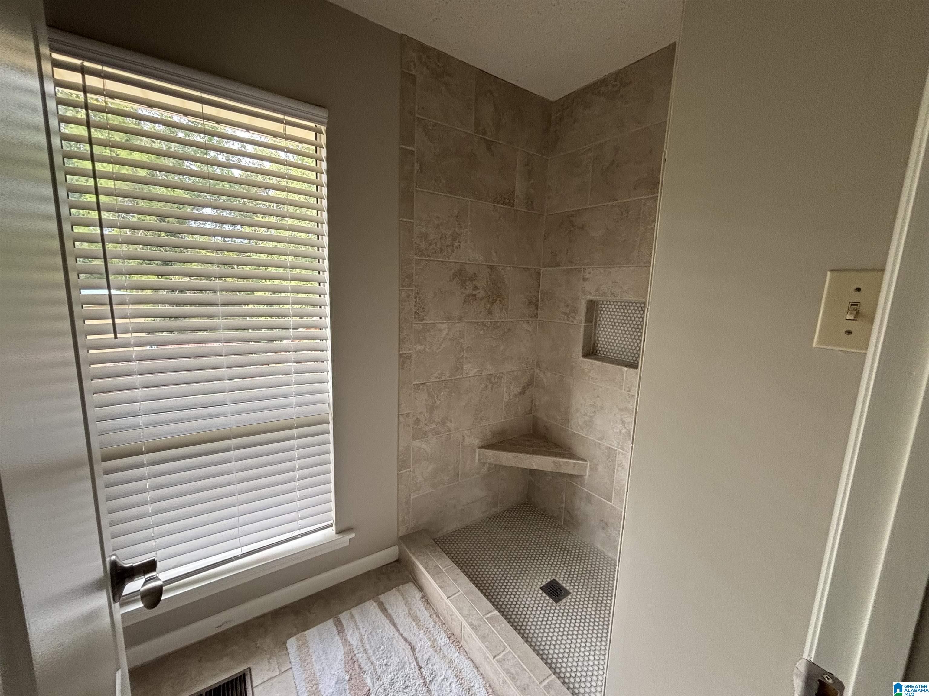 1320 Caribbean Circle Alabaster, AL 35007 - Photo 11 of 43