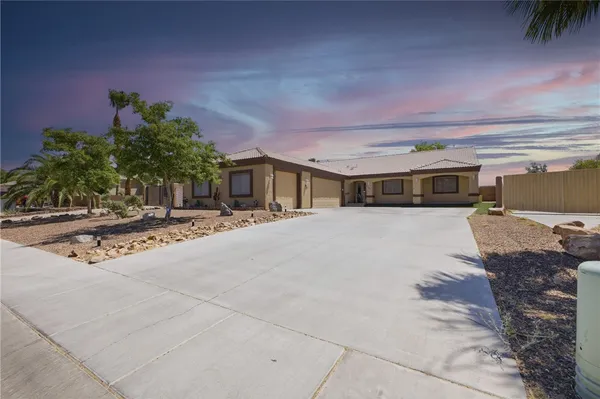 $380,000 | 4704 South Lindero Drive, Fort Mohave, AZ 86426