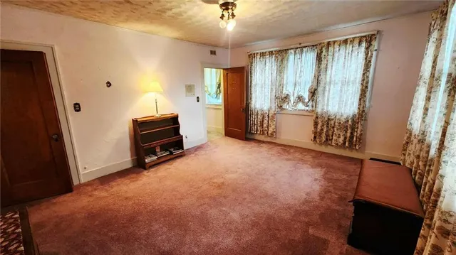 $685,000 | 173 North 7th Highway, Girard, KS 66743