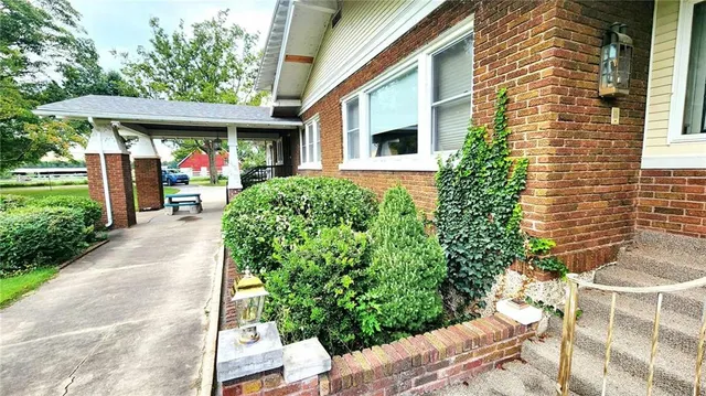 $685,000 | 173 North 7th Highway, Girard, KS 66743