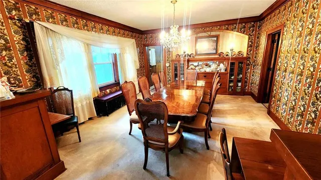 $685,000 | 173 North 7th Highway, Girard, KS 66743