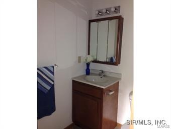 111 West 2nd Street Roxana, IL 62084 - Photo 7 of 10