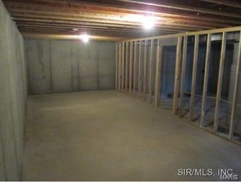 111 West 2nd Street Roxana, IL 62084 - Photo 8 of 10
