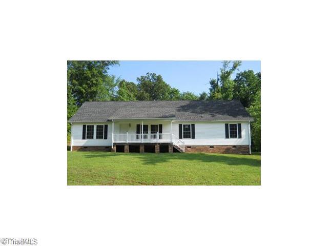 12 Cardinal Creek Road Thomasville, NC 27360 - Photo 1 of 16 Exterior Front.