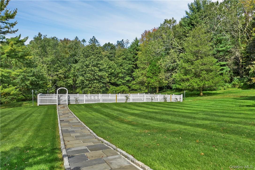 22 Long Meadow Road Bedford, NY 10506 - Photo 20 of 22