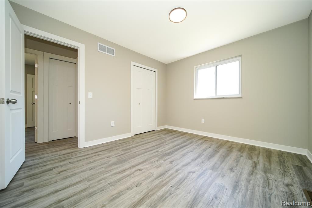 32100 Ruehle Avenue Warren, MI 48093 - Photo 35 of 54
