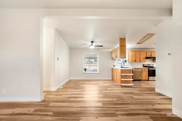 $305,000 | 20062 Highway 30, Buhl, ID 83316