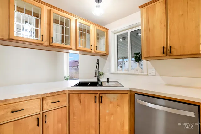 $305,000 | 20062 Highway 30, Buhl, ID 83316