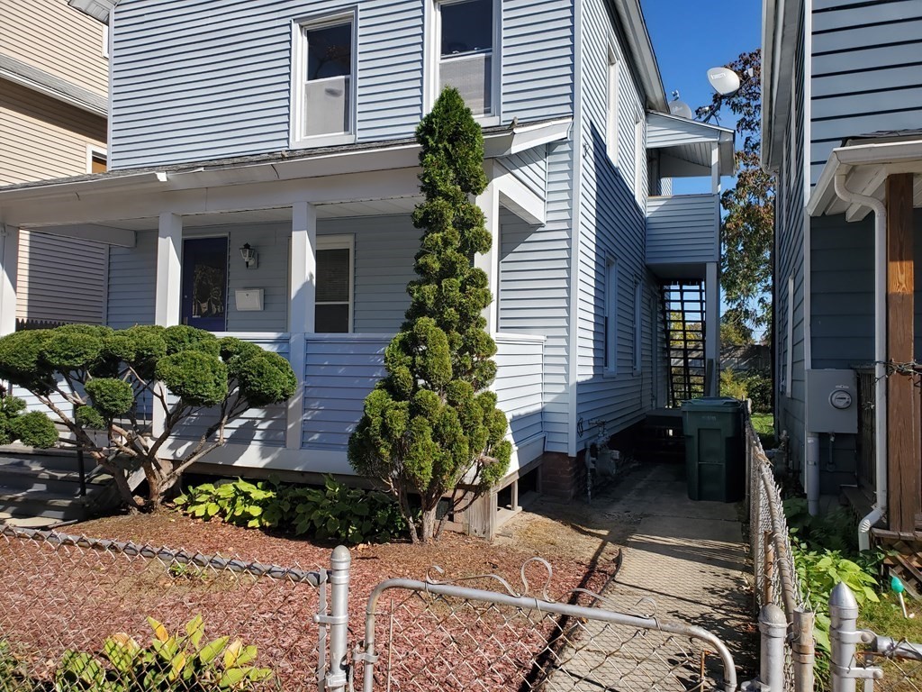 147 Colton Street Springfield, MA 01109 - Photo 6 of 41 Gallery Image 6
