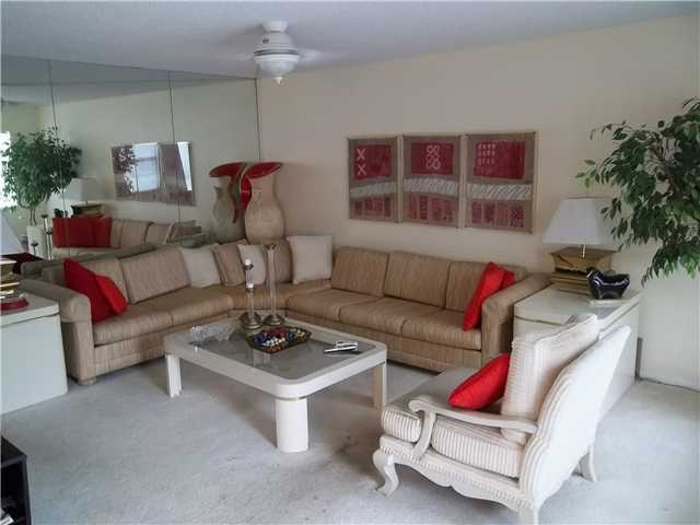 2018 Ainslie Drive, Unit 2018 Boca Raton, FL 33434 - Photo 4 of 12 Additional Photo