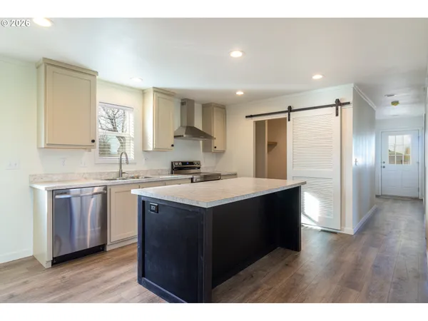 $599,000 | 34167 Feedville Road, Stanfield, OR 97875