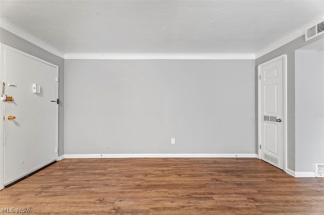 19465 Lorain Road, Unit 3 Cleveland, OH 44126 - Photo 5 of 20