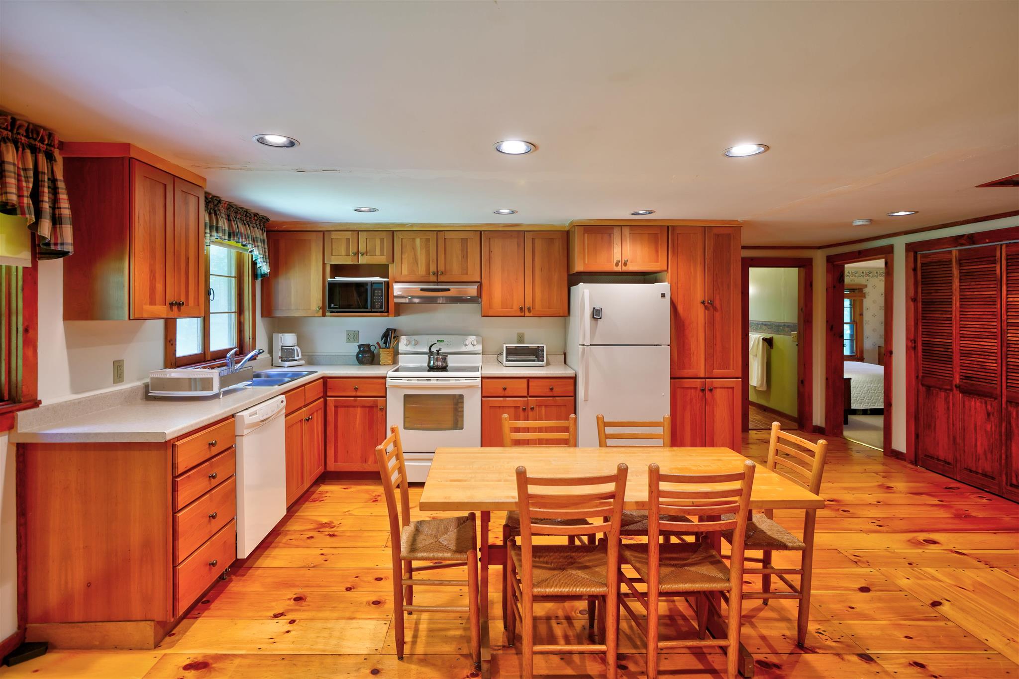 3674 Mountain Road Stowe, VT 05672 - Photo 3 of 28 Gallery Image 3
