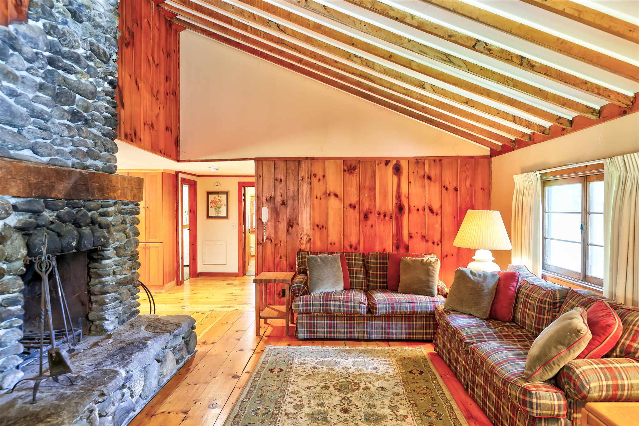 3674 Mountain Road Stowe, VT 05672 - Photo 5 of 28 Gallery Image 5