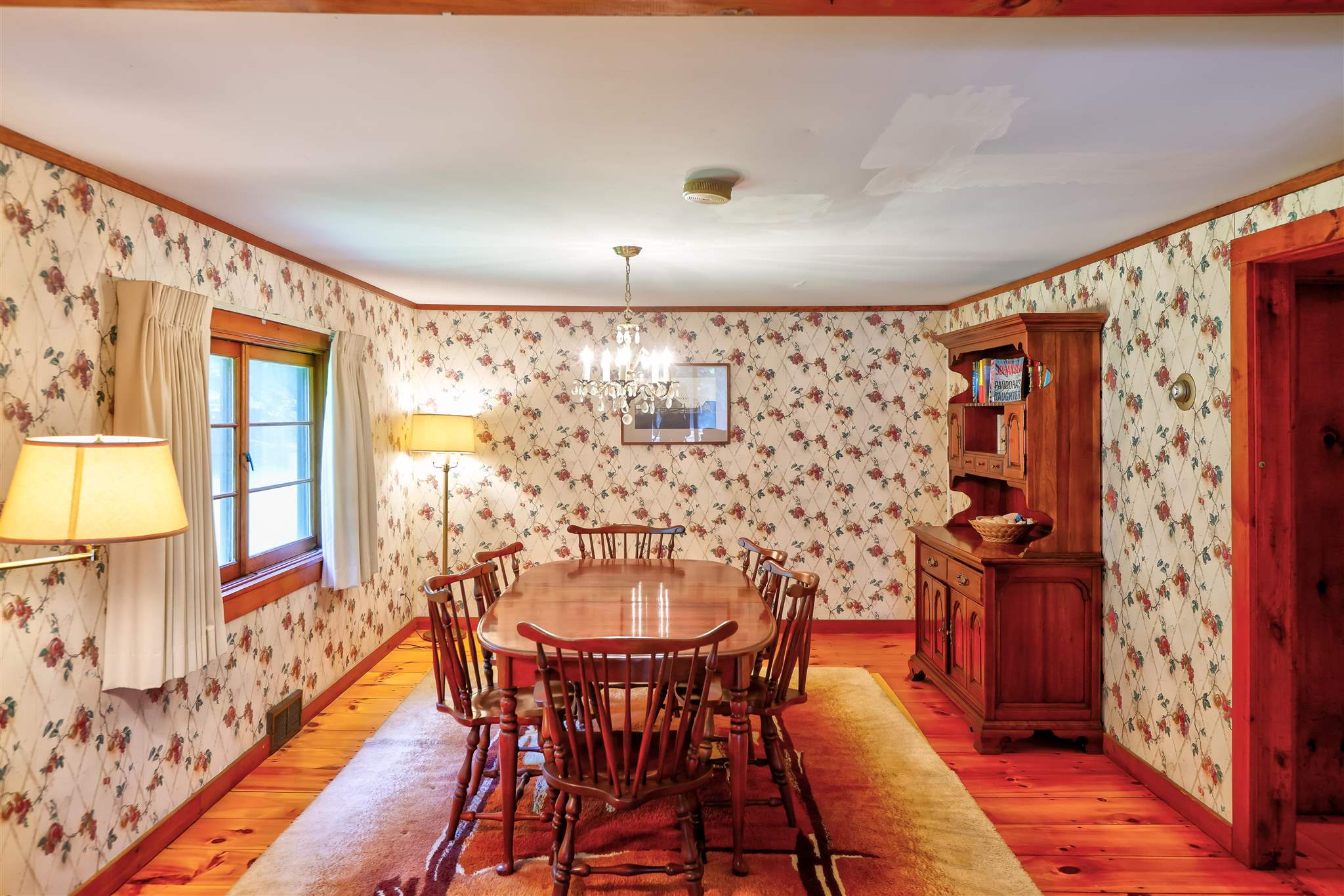 3674 Mountain Road Stowe, VT 05672 - Photo 10 of 28 Gallery Image 10