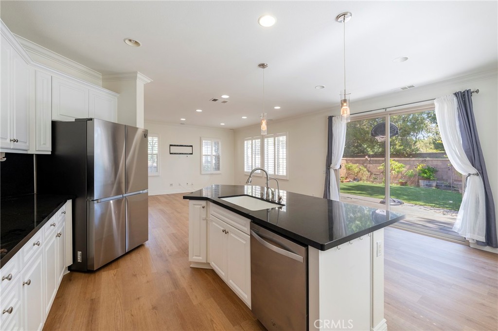 185 Pathway Irvine, CA 92618 - Photo 10 of 45