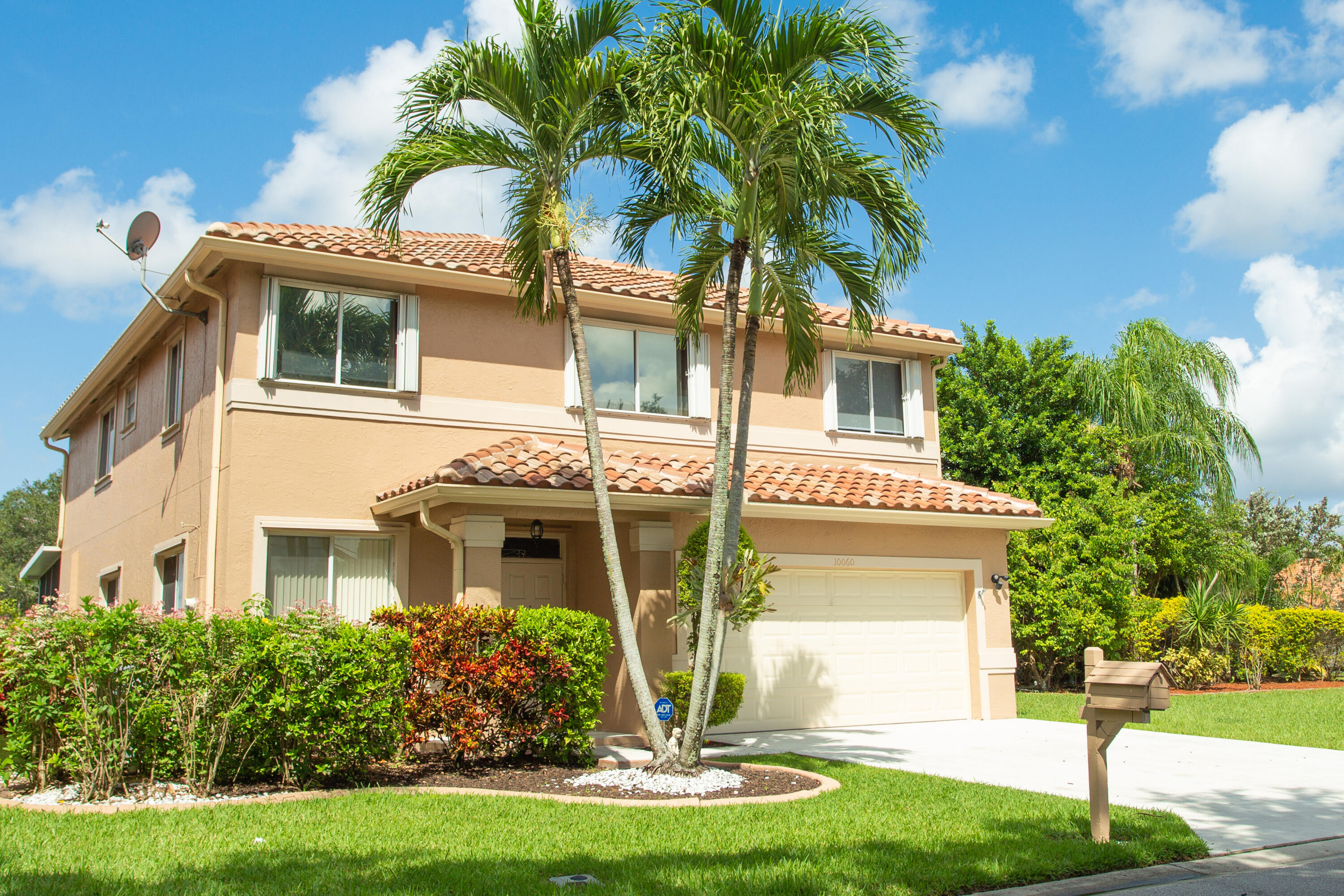 10060 Country Brook Road Boca Raton, FL 33428 - Photo 1 of 22 10060 Country Brook Rd - Main Picture