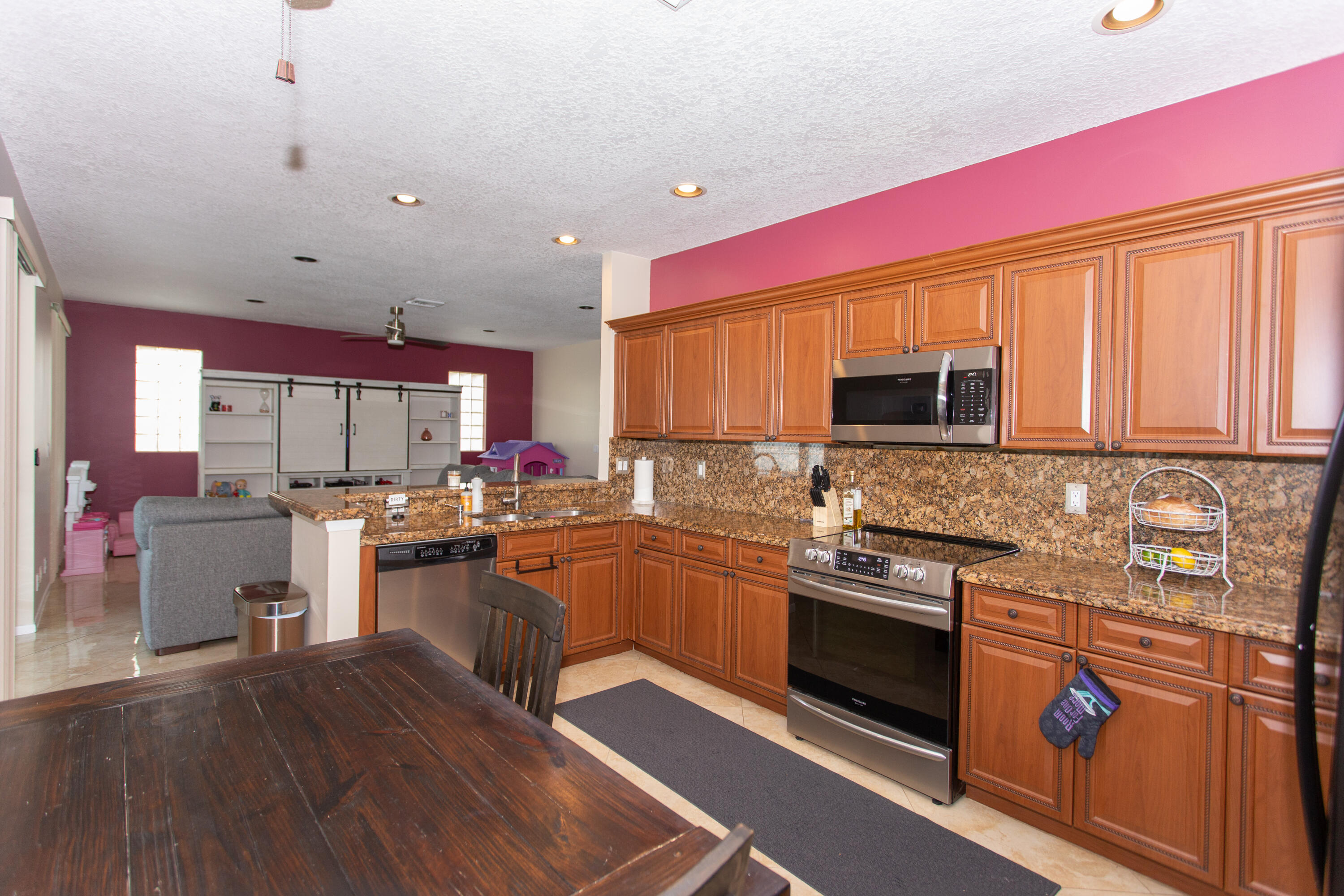 10060 Country Brook Road Boca Raton, FL 33428 - Photo 15 of 22 Kitchen