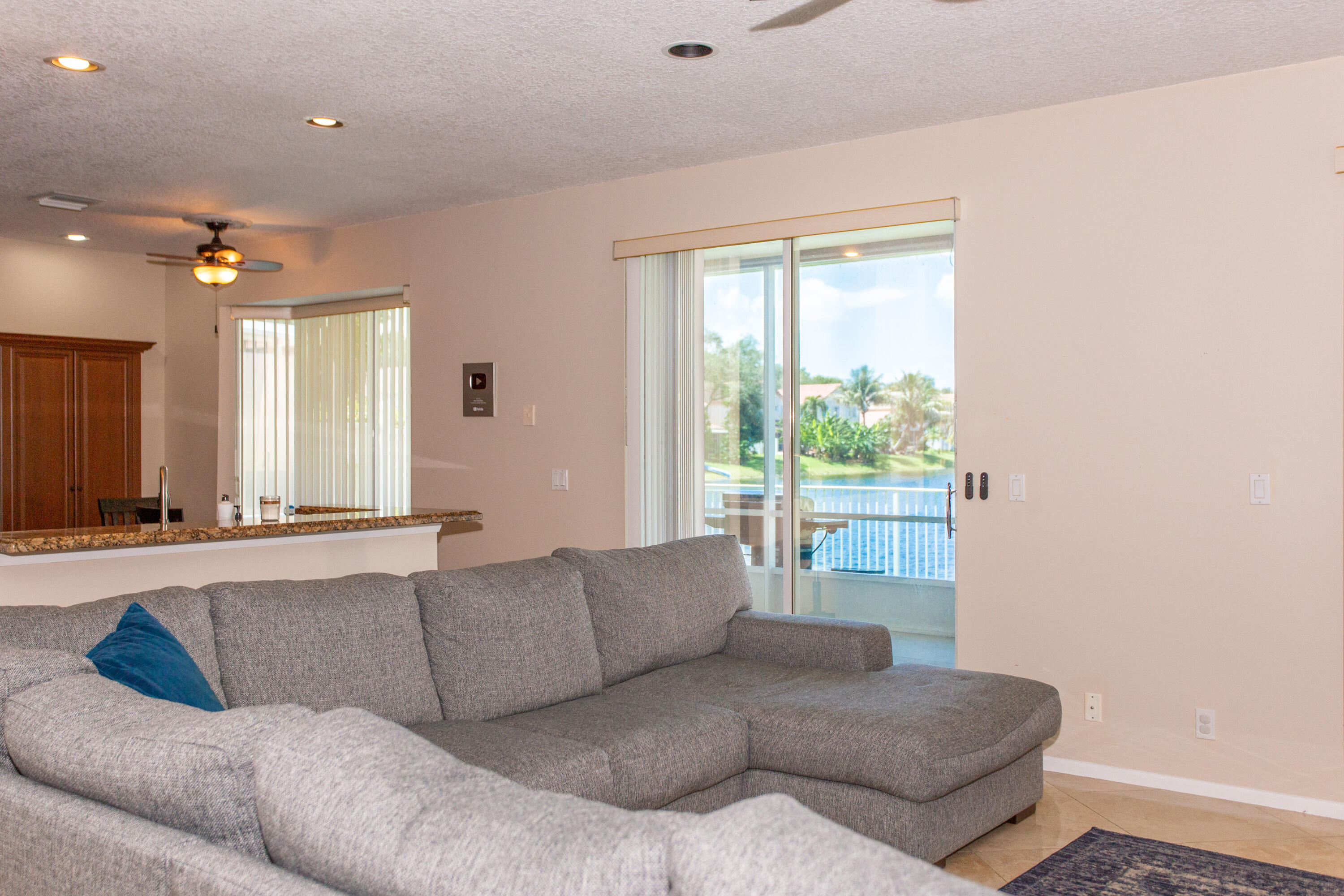 10060 Country Brook Road Boca Raton, FL 33428 - Photo 17 of 22 Family Room