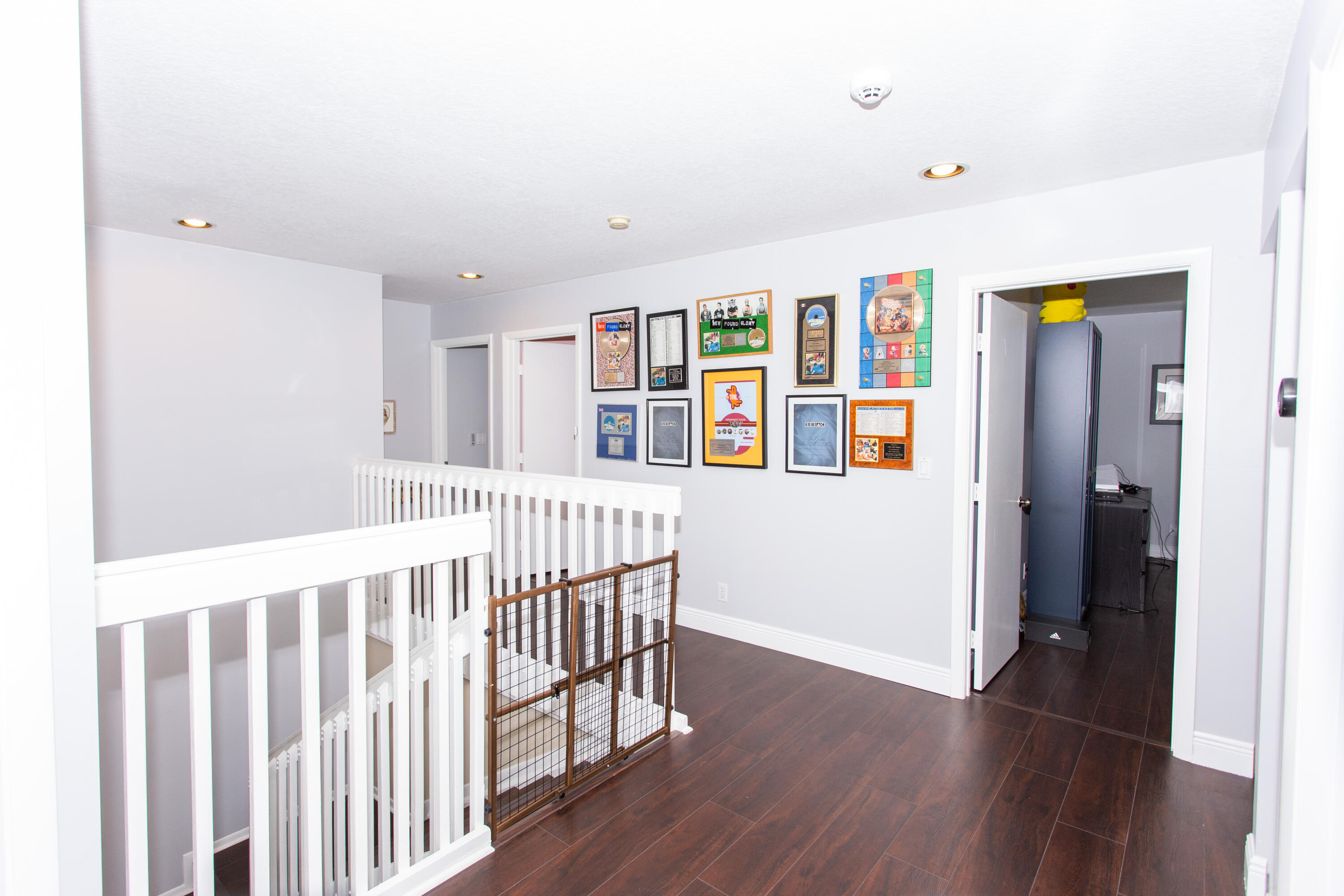 10060 Country Brook Road Boca Raton, FL 33428 - Photo 3 of 22 Upstairs Hallway