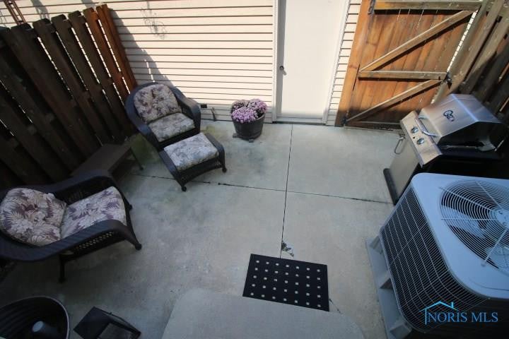 28403 Simmons Road Perrysburg, OH 43551 - Photo 10 of 26 Gallery Image 10