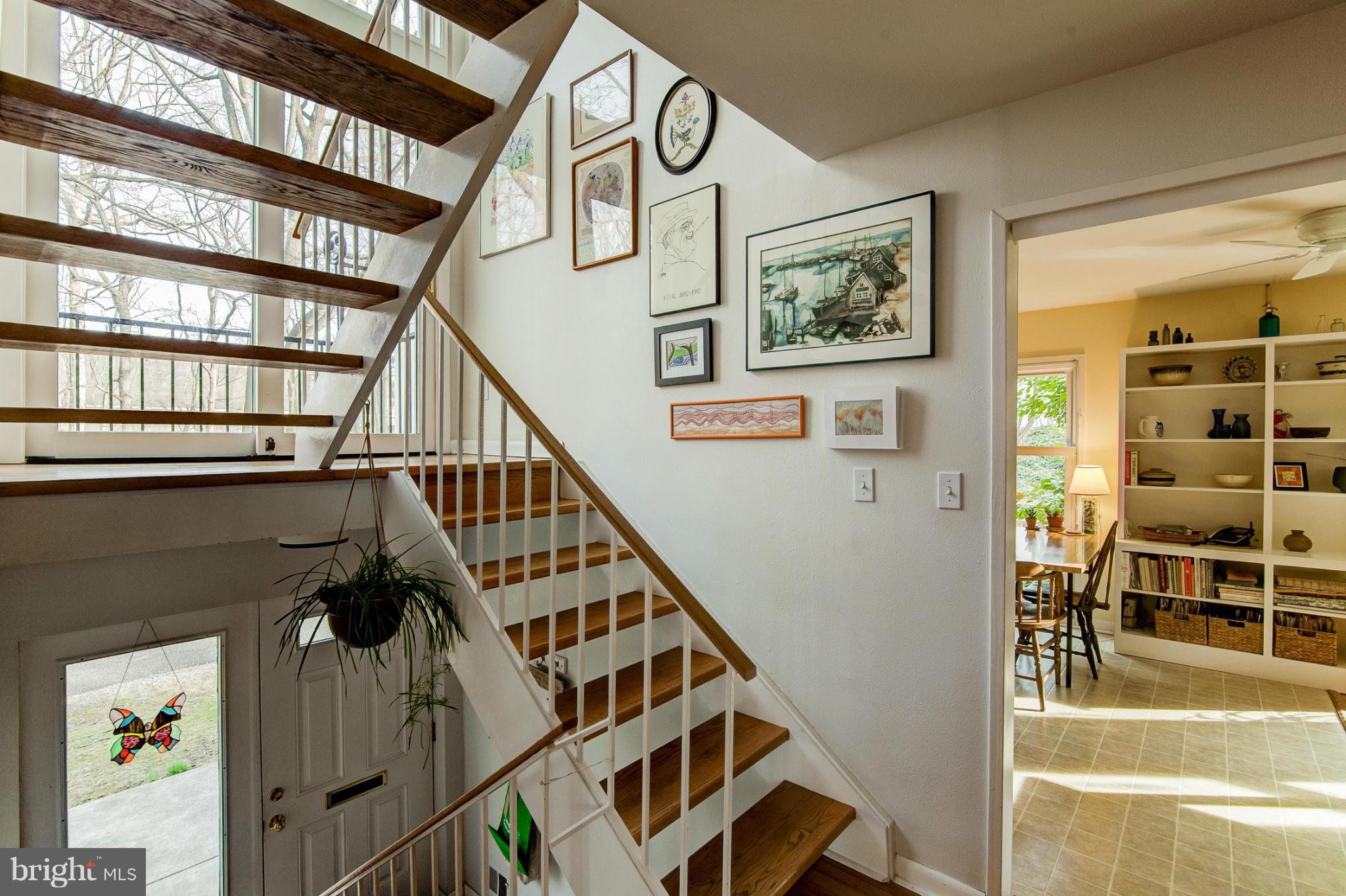 1660 Wainwright Drive Reston, VA 20190 - Photo 3 of 24 Interior (General)
