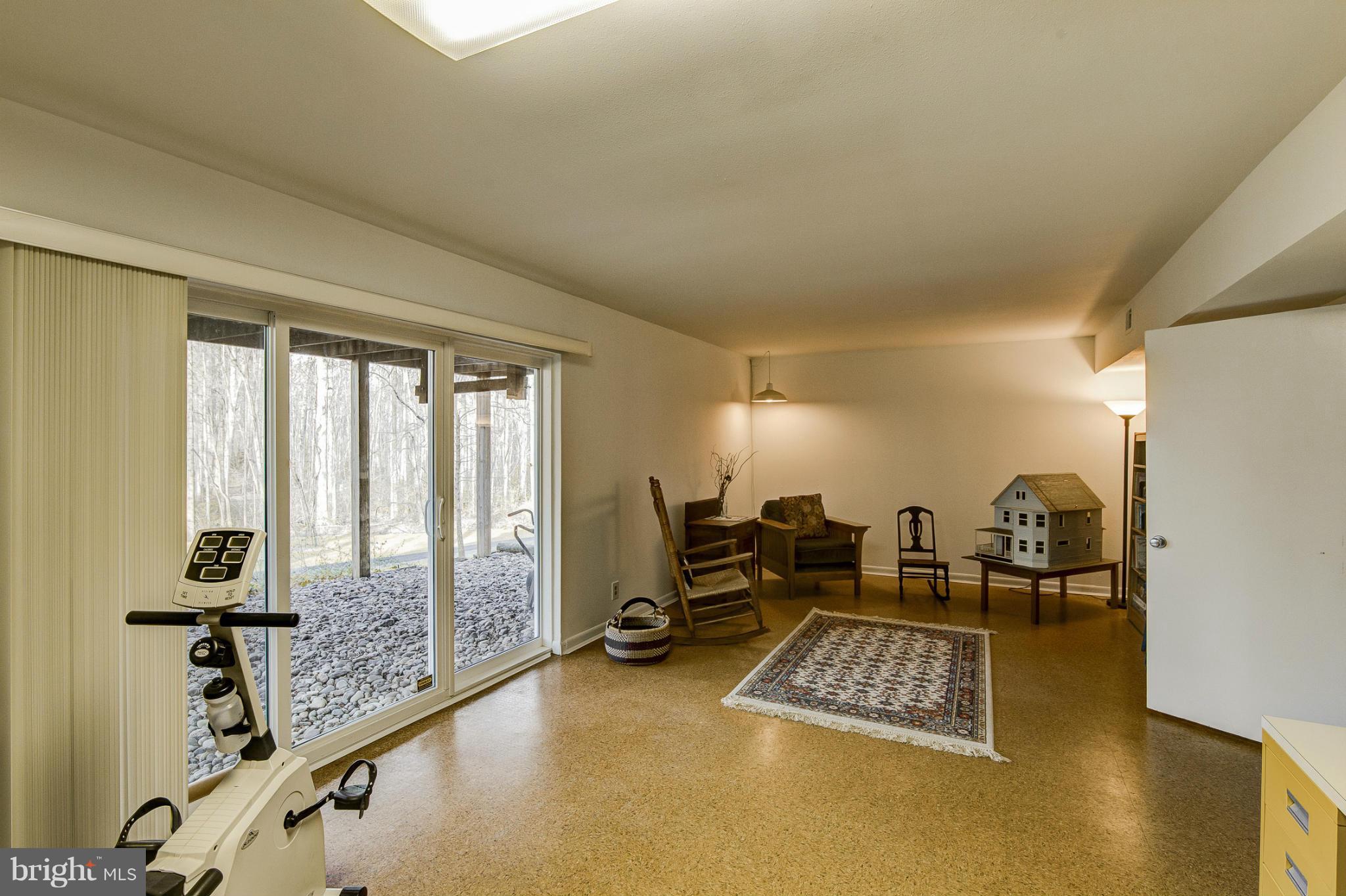 1660 Wainwright Drive Reston, VA 20190 - Photo 22 of 24 Family Room