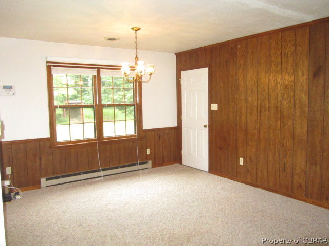 7266 Dutton Road Gloucester, VA 23061 - Photo 5 of 15
