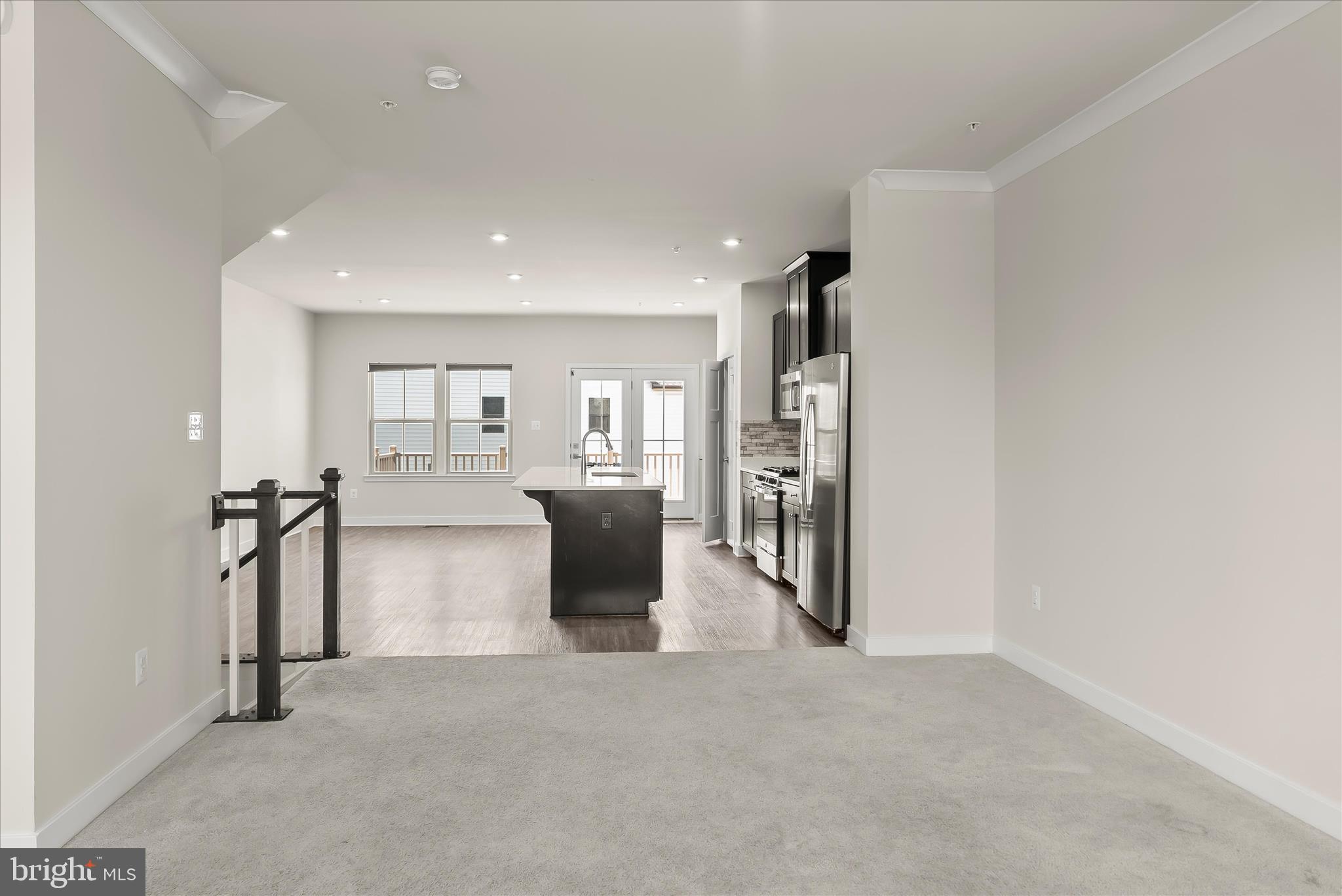 6072 Fallfish Court New Market, MD 21774 - Photo 25 of 78 Living Room - Crown Molding