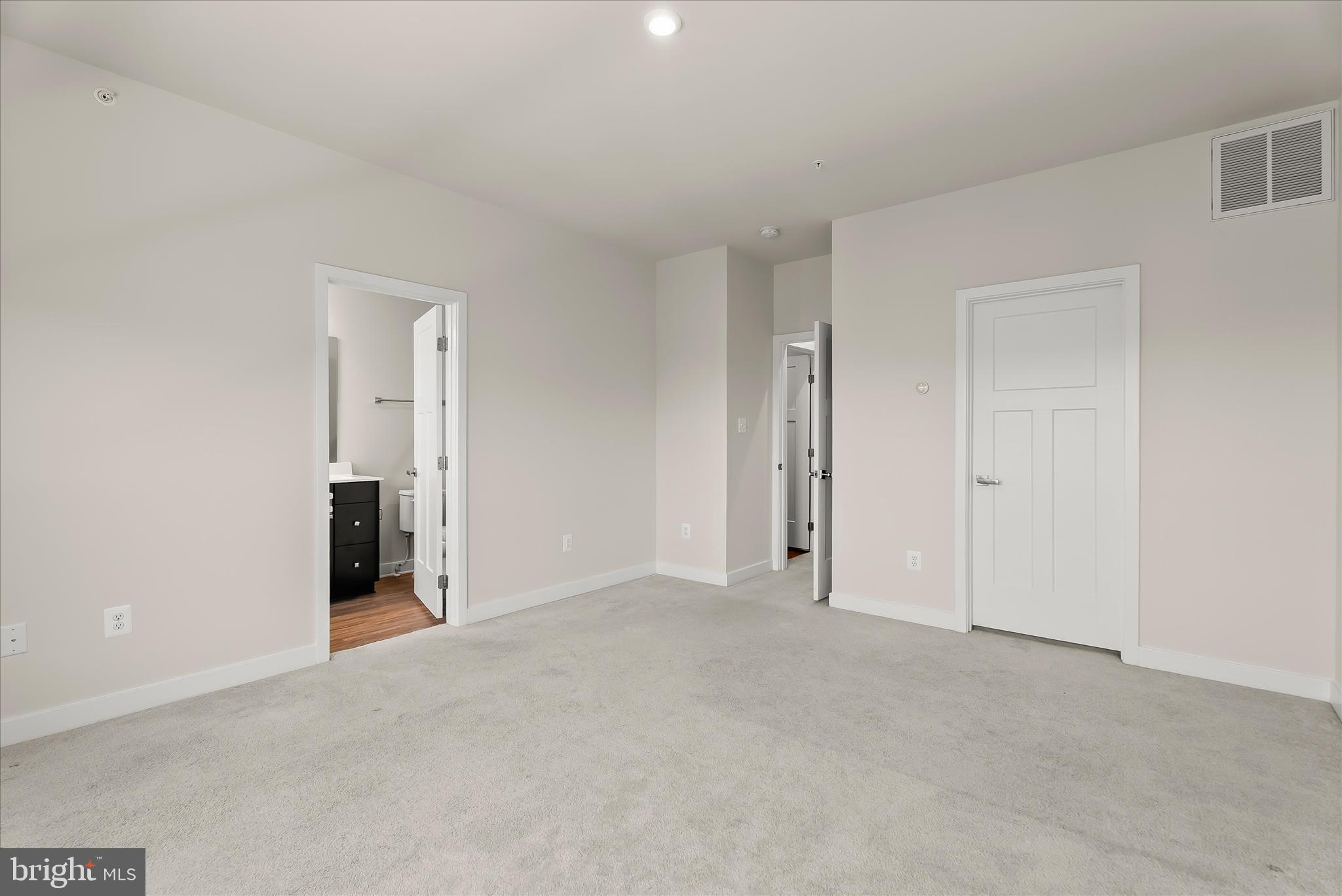 6072 Fallfish Court New Market, MD 21774 - Photo 31 of 78 a view of an empty room and closet