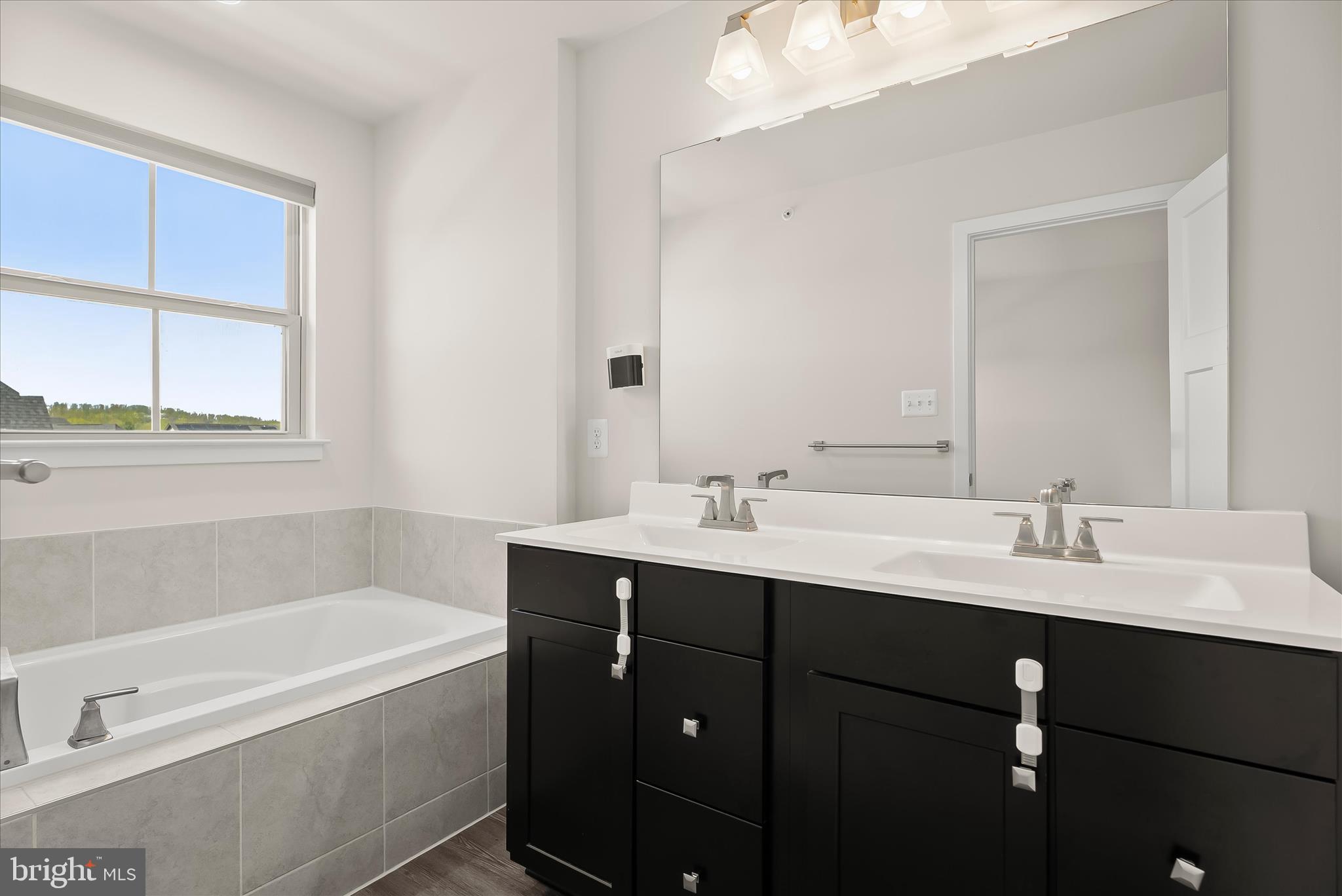 6072 Fallfish Court New Market, MD 21774 - Photo 33 of 78 Primary En-Suite Full Bath