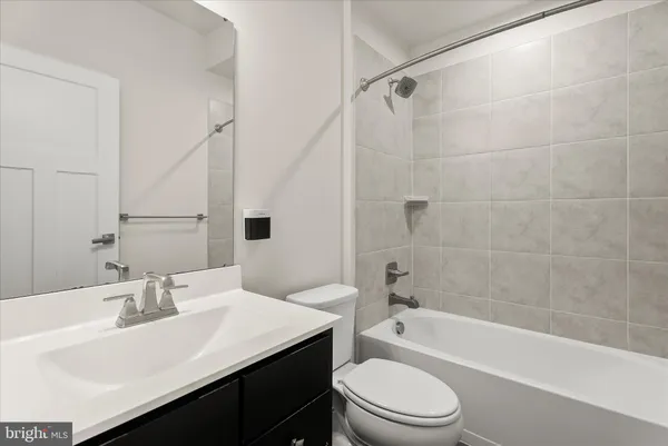 $600,000 | 6072 Fallfish Court, New Market, MD 21774