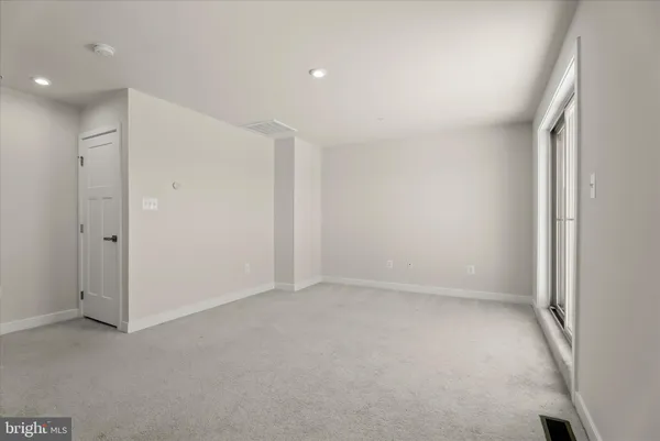 $600,000 | 6072 Fallfish Court, New Market, MD 21774