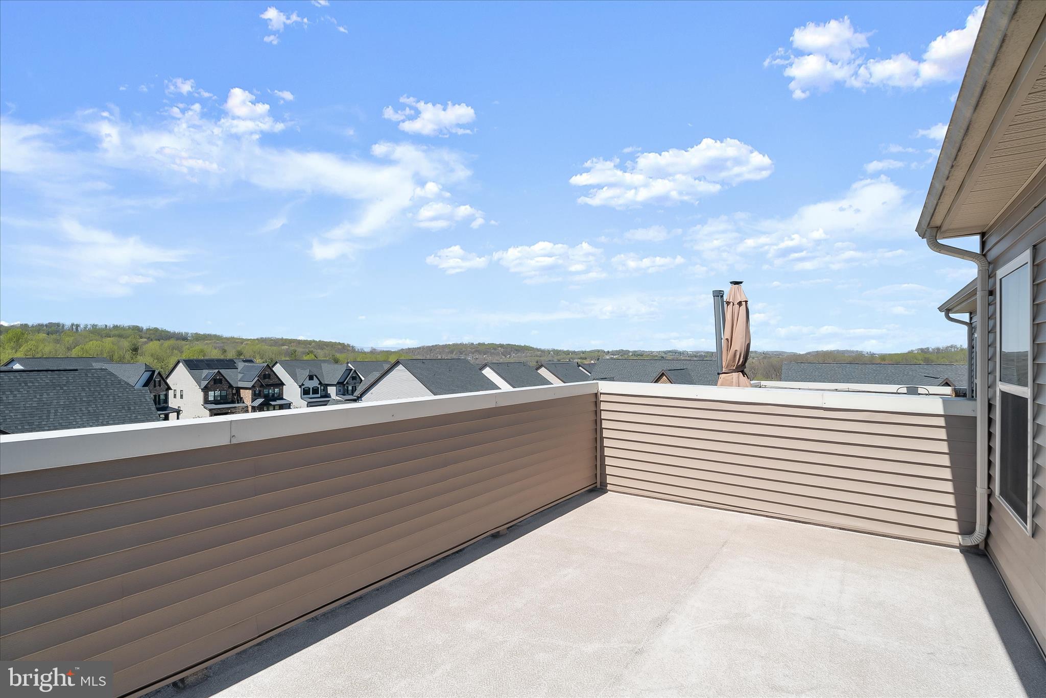 6072 Fallfish Court New Market, MD 21774 - Photo 50 of 78 a view of a terrace with sky view
