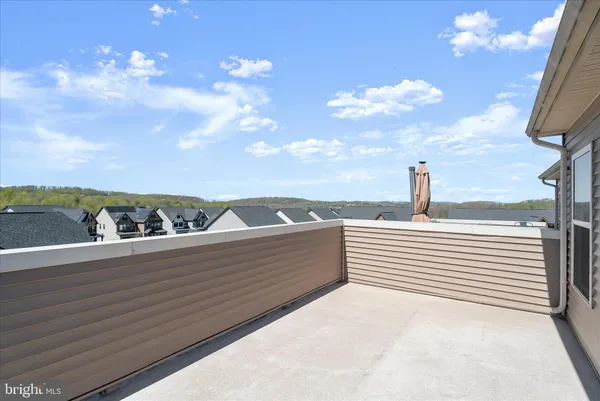 $600,000 | 6072 Fallfish Court, New Market, MD 21774